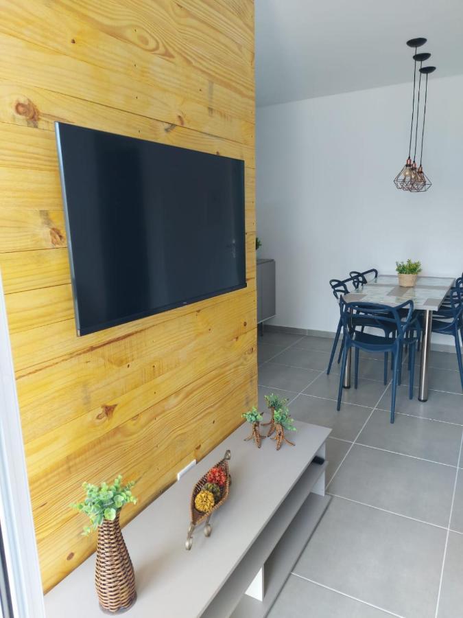 Apartamento Completo em Ubatuba - Tenório - Piscina e Churrasqueira gourmet Exterior foto